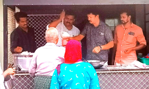 നോമ്പുതുറ വിഭവങ്ങളുമായി ഡി.വൈ.എഫ്.ഐ