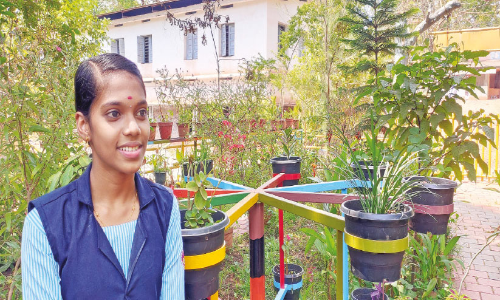 ജുദ് ജുദ് ജുഹ്ദക്ക ഫിന്നമ ഹബ്ബാ...