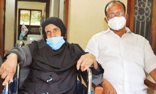 മ​ക്ക​ള്‍ക്കാ​യി  തീ​ര്‍ത്തൊ​രു ഉ​മ്മ ജീ​വി​തം