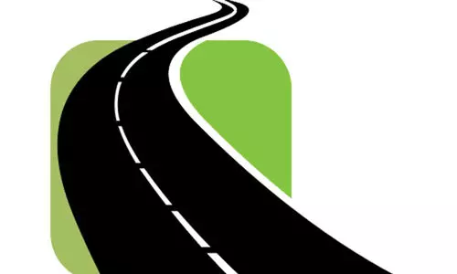 പുനലൂർ-മൂവാറ്റുപുഴ പാത നിർമാണം ഇഴയുന്നു; ജനം ദുരിതത്തിൽ