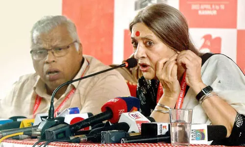 കോൺഗ്രസുമായി രാഷ്ട്രീയ സഖ്യം പാടില്ല -സി.പി.എം