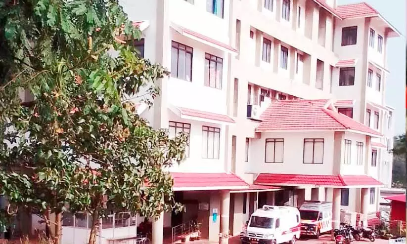 സുൽത്താൻ ബത്തേരി താലൂക്ക് ആശുപത്രി ജില്ല ആശുപത്രിയാക്കണമെന്ന ആവശ്യം ശക്തം സുൽത്താൻ ബത്തേരി താലൂക്ക് ആശുപത്രി ജില്ല ആശുപത്രിയാക്കണമെന്ന ആവശ്യം ശക്തം