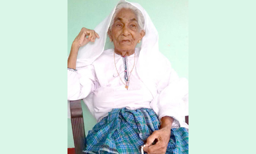 മറിയുമ്മയുടെ നോമ്പിന് തിളക്കമേറെ; 96ലും സ്വന്തമായി തുന്നിയ കുപ്പായം മറിയുമ്മയുടെ നോമ്പിന് തിളക്കമേറെ; 96ലും സ്വന്തമായി തുന്നിയ കുപ്പായം