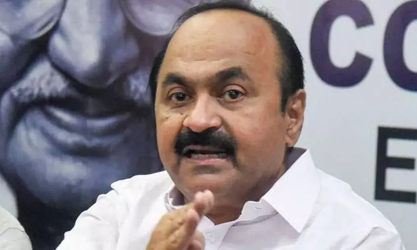 ഡല്ഹിയില് പറയുന്നത് കേരളത്തില് പറയാന് യെച്ചൂരിക്ക് പേടി -വി.ഡി. സതീശൻ ഡല്ഹിയില് പറയുന്നത് കേരളത്തില് പറയാന് യെച്ചൂരിക്ക് പേടി -വി.ഡി. സതീശൻ