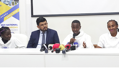 12കാരന് സ്വപ്ന സാക്ഷാത്കാരം; കെനിയയിൽ റോബോട്ടിക്സ് ലാബുമായി യുനീക് വേള്‍ഡ്