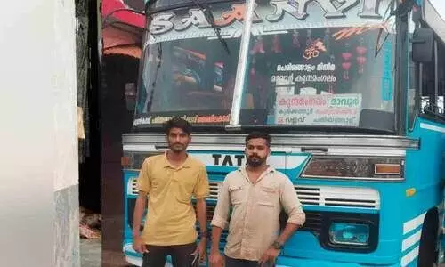 യാത്രക്കാരന് ദേഹാസ്വാസ്ഥ്യം; തുണയായി ബസ് ജീവനക്കാർ