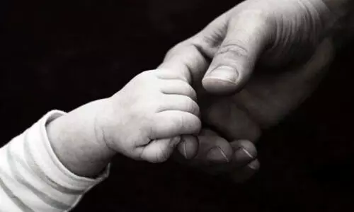 കുഞ്ഞിനെ വേണമെന്ന് യുവതിയുടെ ഹരജി; ജീവപര്യന്തം തടവുശിക്ഷ അനുഭവിക്കുന്ന ഭർത്താവിന് 15 ദിവസത്തെ പരോൾ നൽകി കോടതി