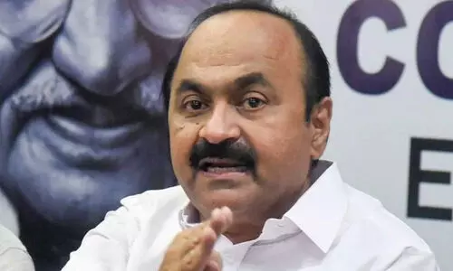 ഡല്‍ഹിയില്‍ പറയുന്നത് കേരളത്തില്‍ പറയാന്‍ യെച്ചൂരിക്ക് പേടി -വി.ഡി. സതീശൻ