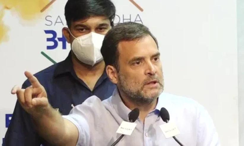 സവർക്കറെ ജി എന്ന് വിശേഷിപ്പിച്ച്, ഉടൻ തിരുത്തി രാഹുൽ ഗാന്ധി; വീഡിയോ കാണാം