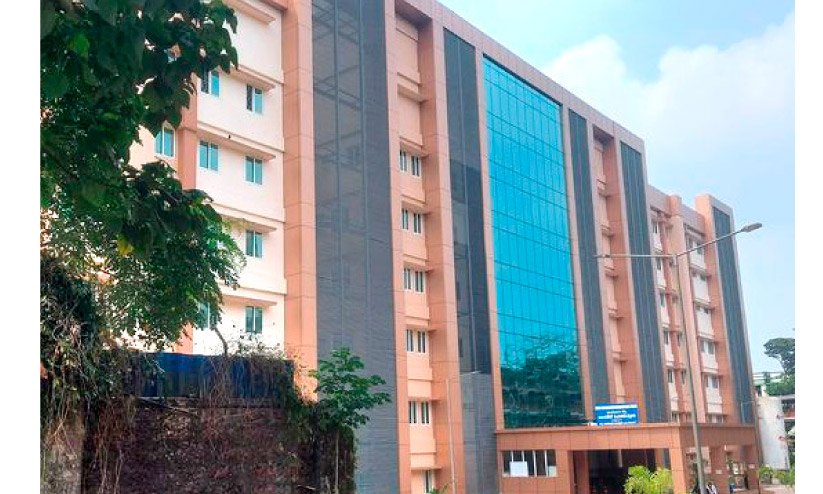 കോഴിക്കോട് മെഡിക്കൽ കോളജ്: പണി തീർന്നില്ല; പുതിയ ബ്ലോക്ക് ഉടൻ തുറക്കില്ല കോഴിക്കോട് മെഡിക്കൽ കോളജ്: പണി തീർന്നില്ല; പുതിയ ബ്ലോക്ക് ഉടൻ തുറക്കില്ല