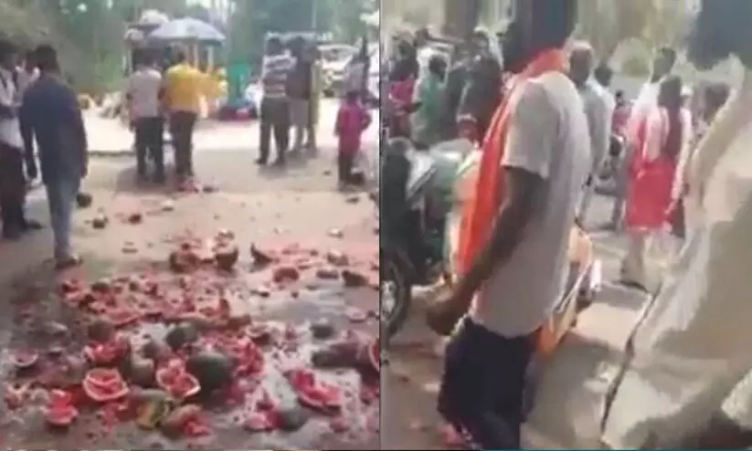 കർണാടകയിൽ ക്ഷേത്ര പരിസരത്തെ മുസ്ലിം വ്യാപാരികളുടെ കടകൾ ഹിന്ദുത്വ പ്രവർത്തകർ നശിപ്പിച്ചു കർണാടകയിൽ ക്ഷേത്ര പരിസരത്തെ മുസ്ലിം വ്യാപാരികളുടെ കടകൾ ഹിന്ദുത്വ പ്രവർത്തകർ നശിപ്പിച്ചു