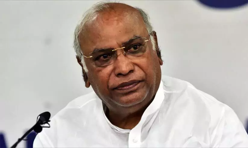 ബി.ജെ.പിയുടെ അടിച്ചമർത്തൽ അവസാനിപ്പിക്കാൻ പ്രതിപക്ഷ പാർട്ടികൾ ഒന്നിക്കണമെന്ന് ഖാർഗെ