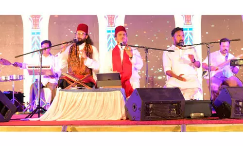 സൂഫി സംഗീതത്തിൽ ലയിച്ച് കണ്ണൂർ സൂഫി സംഗീതത്തിൽ ലയിച്ച് കണ്ണൂർ