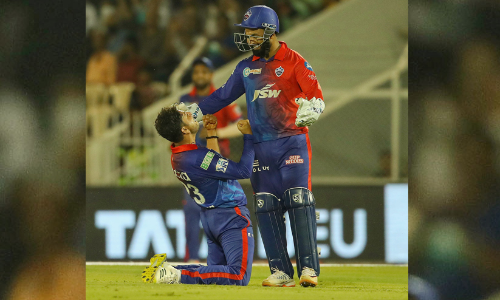 വാർണർ-കുൽദീപ് ഷോ; കൊൽക്കത്തയെ തകർത്ത് ഡൽഹി