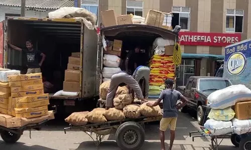 ഇ​ന്ത്യ​യി​ൽ നി​ന്ന് റേ​ഷ​ൻ കൊ​ളം​ബോ​യി​ലെ​ത്തി