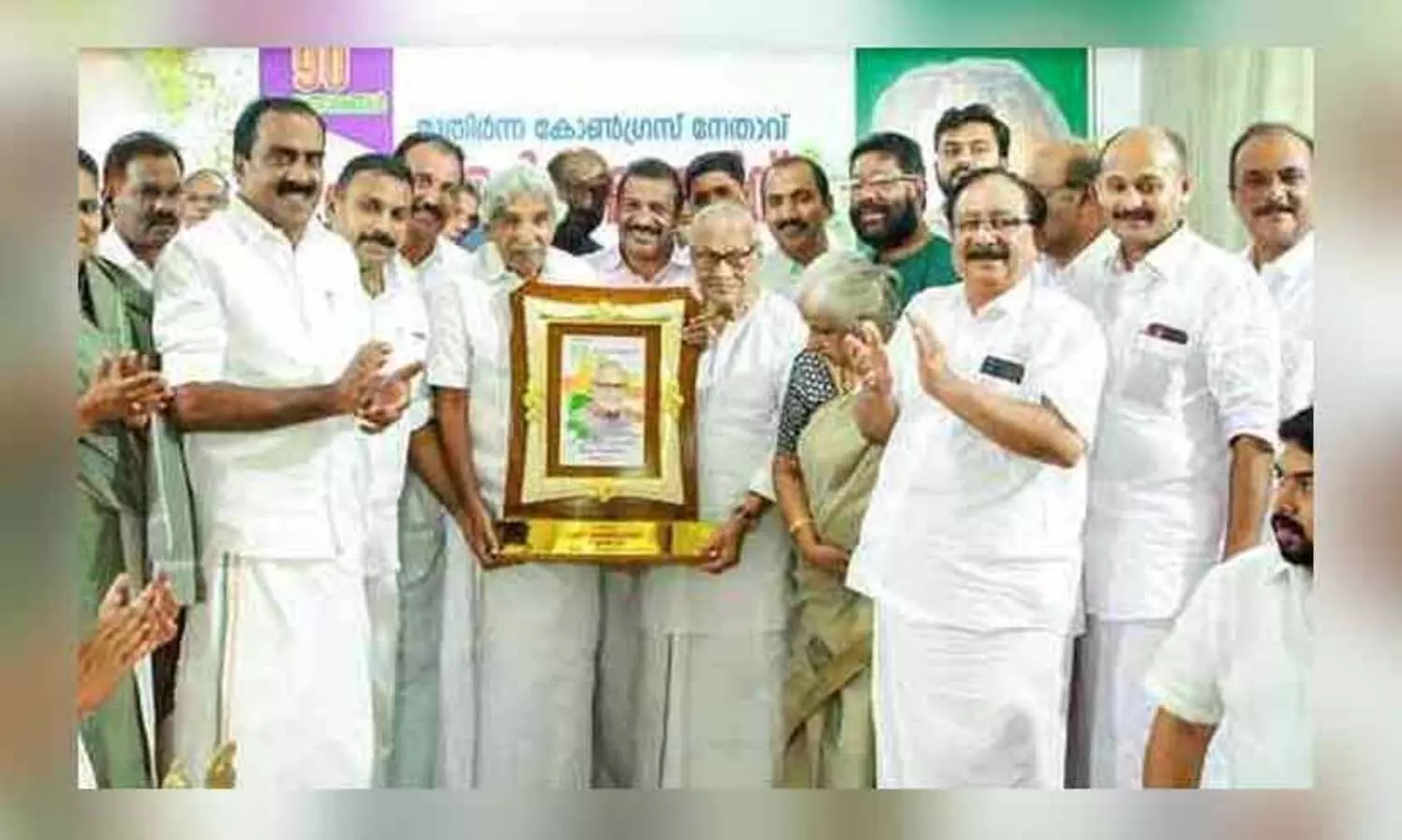 കോൺഗ്രസ് പ്രവർത്തകർ എസ്.എൻ.കമ്മത്തിനെ മാതൃകയാക്കണം - ഉമ്മൻ ചാണ്ടി