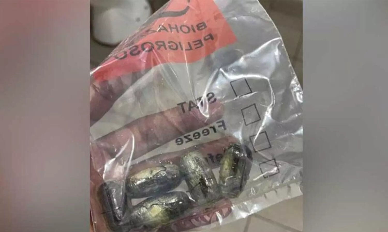 വയറിനുള്ളിൽ ഒളിപ്പിച്ച്​ കടത്തിയ ലഹരിമരുന്ന്​ പിടികൂടി