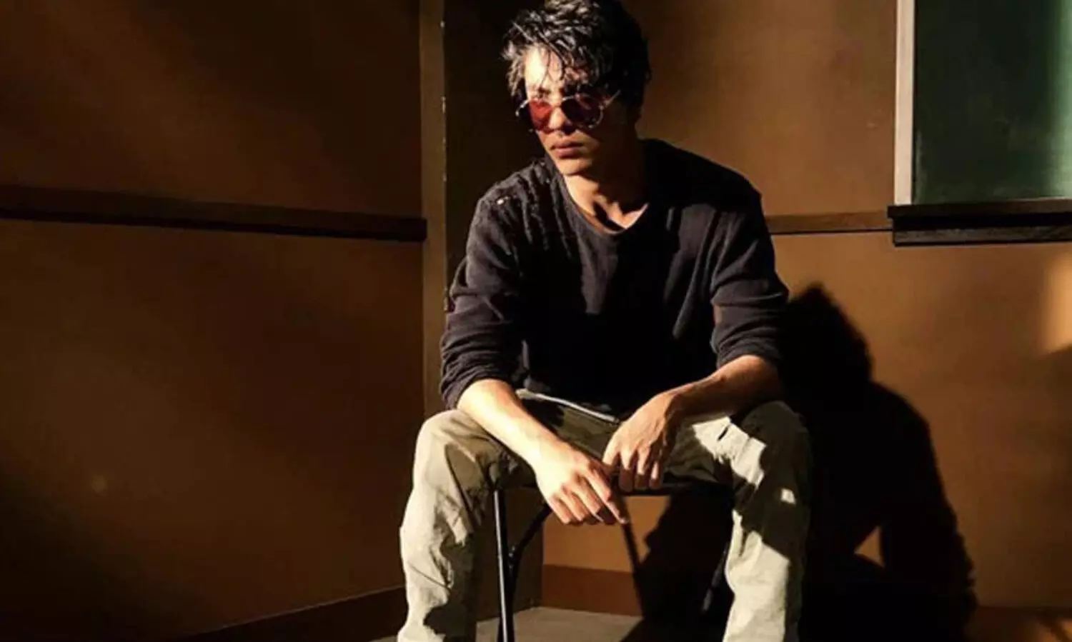 സിനിമ സംവിധാന മേഖലയിലേക്ക് ചുവടുവെക്കാനൊരുങ്ങി ആര്യൻ ഖാൻ