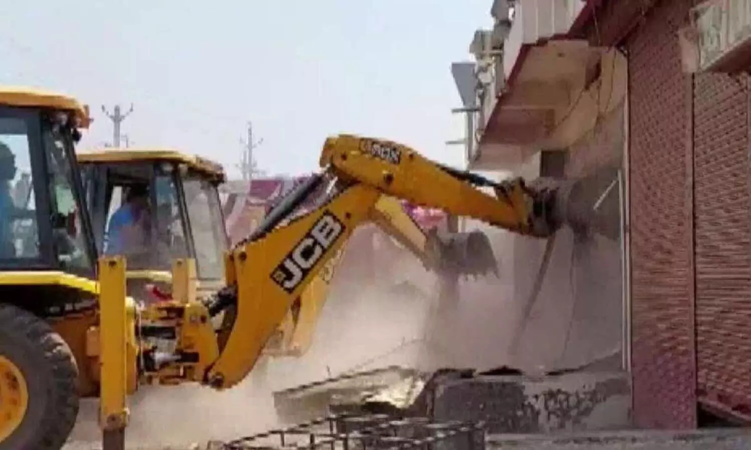 ഖർഗോൻ സംഘർഷം; ഇടിച്ചുനിരത്തിയത് മുസ്‍ലിംകളുടെ വീടുകൾ