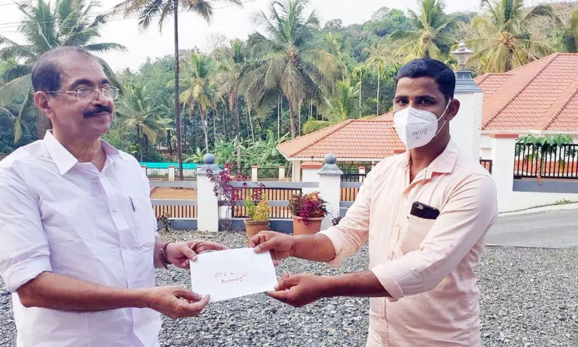 ചികിത്സസഹായം കൈമാറി