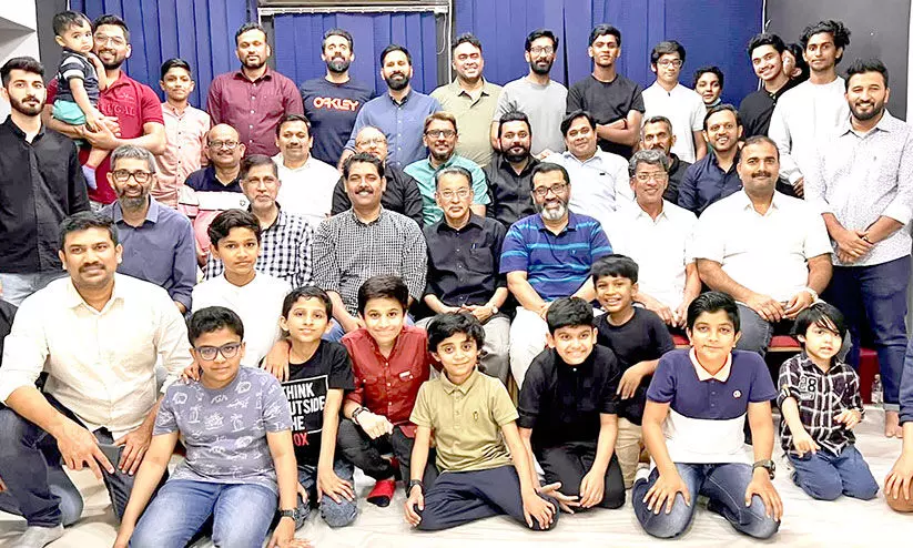 മയ്യഴിക്കൂട്ടം ഇഫ്താർ സംഗമം സംഘടിപ്പിച്ചു മയ്യഴിക്കൂട്ടം ഇഫ്താർ സംഗമം സംഘടിപ്പിച്ചു