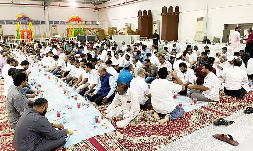 സ്നേഹസന്ദേശമായി ഇഫ്താർ സംഗമങ്ങൾ സ്നേഹസന്ദേശമായി ഇഫ്താർ സംഗമങ്ങൾ