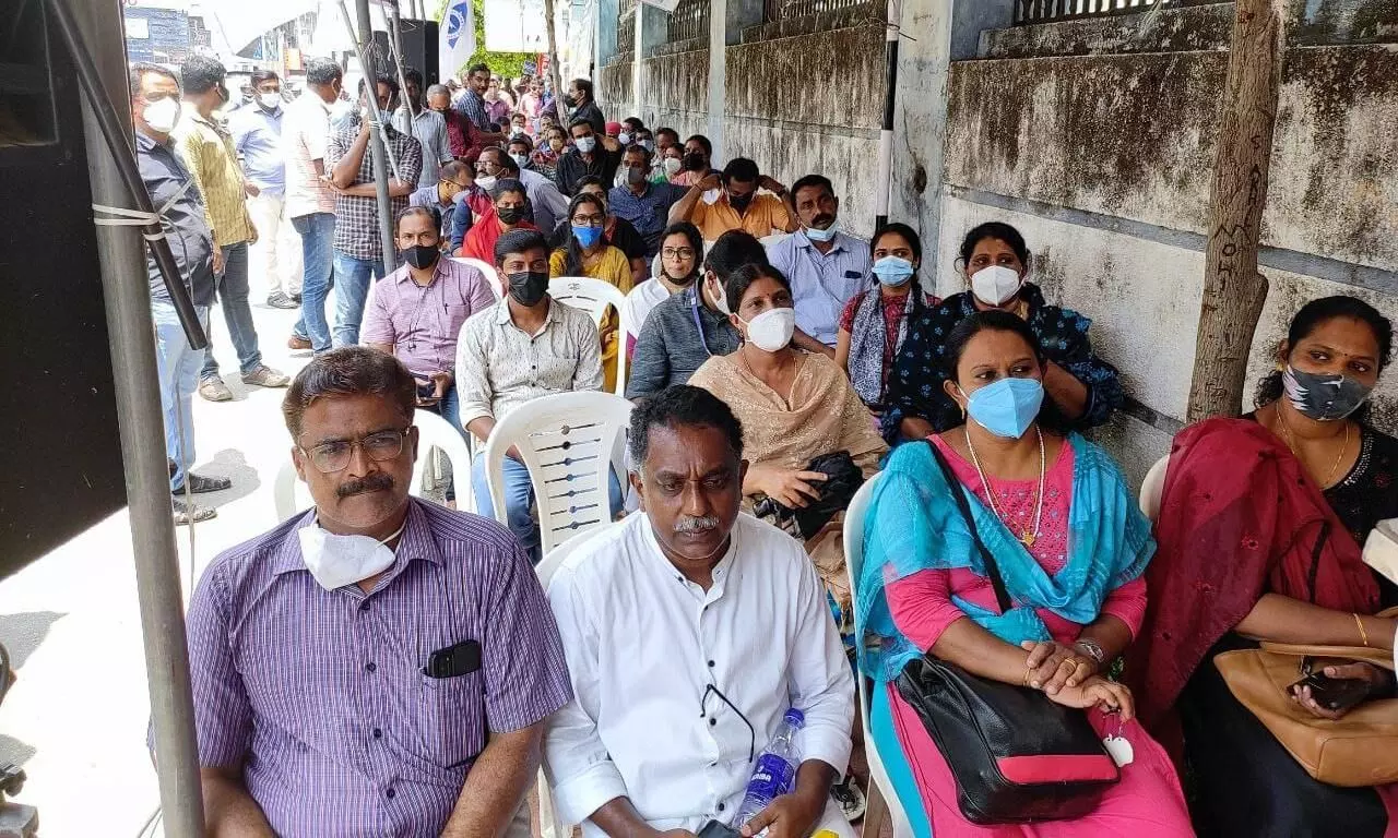 kseb protest kseb protest