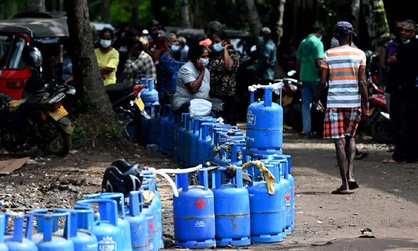 ശ്രീലങ്ക: ചർച്ച പരാജയം; ഇടക്കാല സർക്കാർ നീക്കം പാളി ശ്രീലങ്ക: ചർച്ച പരാജയം; ഇടക്കാല സർക്കാർ നീക്കം പാളി