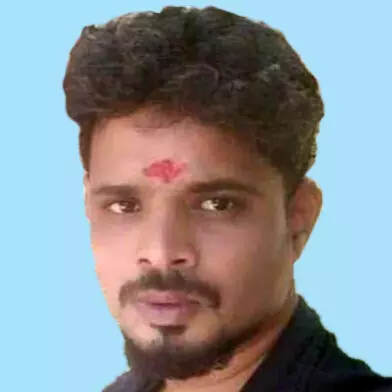 യു​വാ​വ്​ റെ​യി​ൽ പാ​ള​ത്തി​ൽ മ​രി​ച്ച നി​ല​യി​ൽ