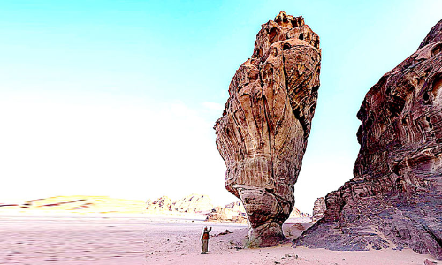 മ​​രു​​ഭൂ​​മി​​യു​​ടെ നാ​​ഴി​​ക​​ക്ക​​ല്ലായി ഉ​​മ്മു സ​​ർ​​ഹി​​ജ്