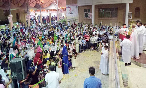 ഭ​ക്​​തി​നി​റ​വി​ൽ ക്രൈ​സ്​​ത​വ​ർ ഓ​ശാ​ന ഞാ​യ​ർ ആ​ച​രി​ച്ചു