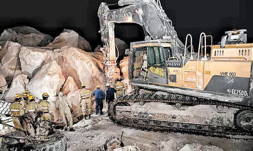 ഇബ്രി ക്വാറി അപകടം: മരിച്ചവരിൽ മൂന്ന് ഇന്ത്യക്കാർ, 11 പാകിസ്താനികൾ