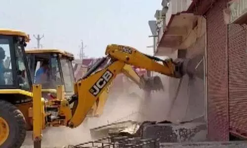 ഖർഗോൻ സംഘർഷം; ഇടിച്ചുനിരത്തിയത് മുസ്‍ലിംകളുടെ വീടുകൾ