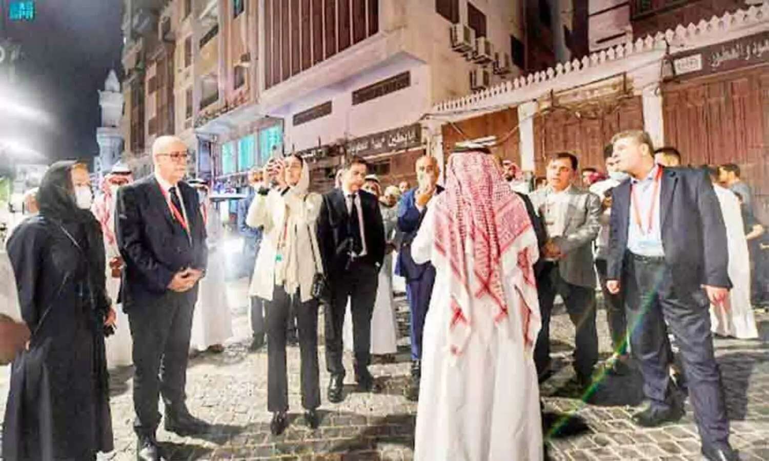 അറബ് ധനമന്ത്രിമാർ ജിദ്ദ ചരിത്രപ്രദേശം സന്ദർശിച്ചു