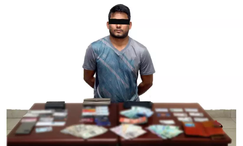 കാറുകളിൽ മോഷണം; ഖത്തറിൽ ഏഷ്യൻ വംശജൻ അറസ്റ്റിൽ കാറുകളിൽ മോഷണം; ഖത്തറിൽ ഏഷ്യൻ വംശജൻ അറസ്റ്റിൽ