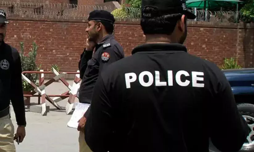 പാകിസ്താനിൽ ഭീകരാക്രമണത്തിൽ അഞ്ച് പൊലീസുകാർ കൊല്ലപ്പെട്ടു പാകിസ്താനിൽ ഭീകരാക്രമണത്തിൽ അഞ്ച് പൊലീസുകാർ കൊല്ലപ്പെട്ടു