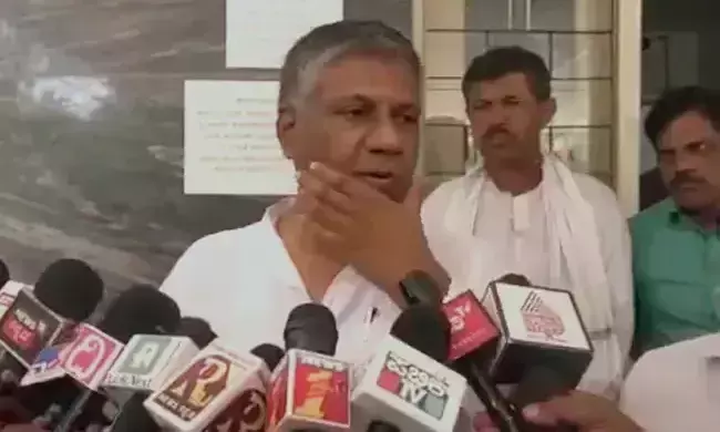 ഇതൊരു ഹിന്ദു ക്ഷേത്രമാണ്: മുസ്‍ലിം കച്ചവടക്കാരെ ആക്രമിച്ചതിനെ കുറിച്ച് കർണാടക എം.എൽ.എ