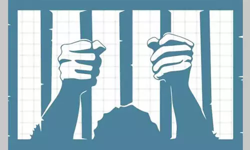 ഈങ്ങാപ്പുഴയിൽ കടയുടെ ഷട്ടർ തകർത്ത് മോഷണം