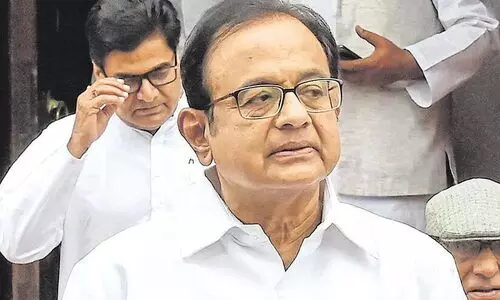 ധനമന്ത്രിയുടെ കണക്ക് ശരിയാണ്, നിഗമനം തെറ്റാണ്; സാമൂഹിക മേഖലയിലെ ചെലവ് കുറഞ്ഞെന്ന് ചിദംബരം