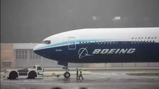 സ്പൈസ്ജെറ്റിന്റെ 90 പൈലറ്റുമാരെ വിലക്കി ഡി.ജി.സി.എ സ്പൈസ്ജെറ്റിന്റെ 90 പൈലറ്റുമാരെ വിലക്കി ഡി.ജി.സി.എ