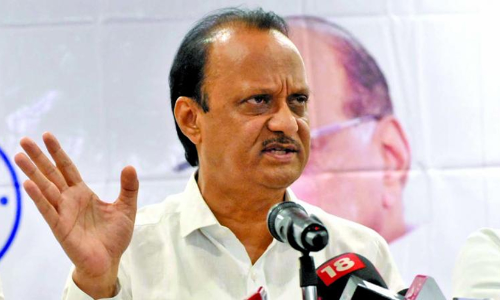 രാജ് താക്കറെക്ക് ഇത്രയധികം പ്രാധാന്യം നൽകേണ്ടതില്ല- അന്ത്യശാസനത്തിന് ഉടനെ മറുപടി നൽകുമെന്ന് അജിത് പവാർ