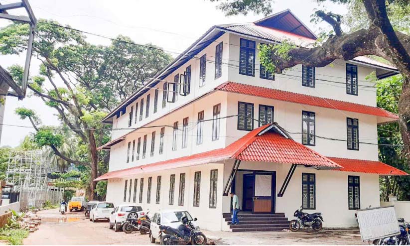 കോട്ടയം റെയില്വേ സ്റ്റേഷനിൽ പില്ഗ്രിം സെന്റര് തുറന്നു കോട്ടയം റെയില്വേ സ്റ്റേഷനിൽ പില്ഗ്രിം സെന്റര് തുറന്നു