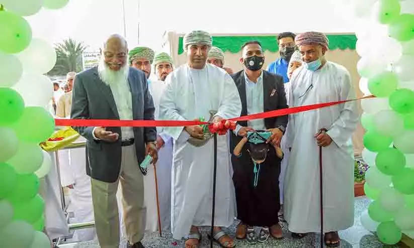 ഇഷ്ടാനുസരണം രുചിക്കൂട്ടൊരുക്കാം; സുഹാറിൽ മഷ്ഹൂർ ഫുഡ്മാർട്ടിന് തുടക്കം ഇഷ്ടാനുസരണം രുചിക്കൂട്ടൊരുക്കാം; സുഹാറിൽ മഷ്ഹൂർ ഫുഡ്മാർട്ടിന് തുടക്കം