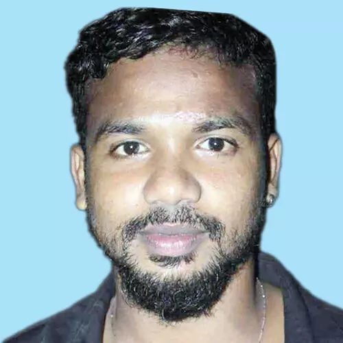 യു​വാ​വ്​ പാ​റ​മ​ട​യി​ൽ മ​രി​ച്ച നി​ല​യി​ൽ