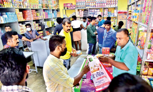 ഉത്സവകാല പ്രതീക്ഷയിൽ വിപണി