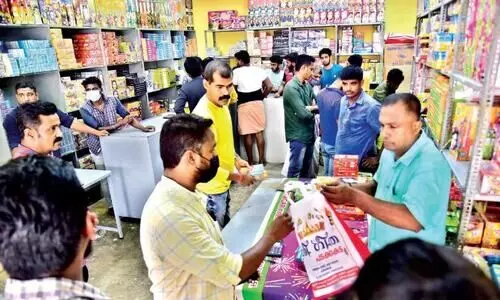 ഉത്സവകാല പ്രതീക്ഷയിൽ വിപണി