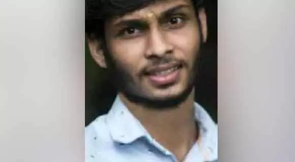 ചാലക്കുടിപ്പുഴയിൽ വീണ് ചികിത്സയിലായിരുന്ന യുവാവ് മരിച്ചു ചാലക്കുടിപ്പുഴയിൽ വീണ് ചികിത്സയിലായിരുന്ന യുവാവ് മരിച്ചു