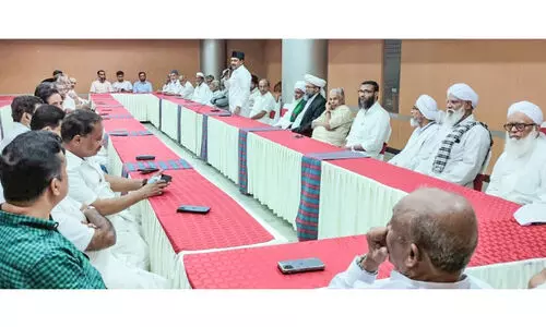 ഹൈദരലി തങ്ങളുടെ സ്മരണയിൽ സാദിഖലി തങ്ങളുടെ ഇഫ്താർ