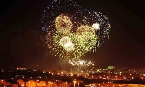 ഖറൻകശു തിരക്കിൽ സൂക്കുകൾ