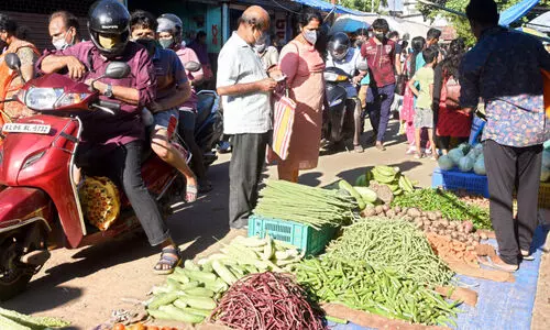 ദുഃ​ഖ​വെ​ള്ളി​യും വി​ഷു​വും: പ​യ​റി​നും ബീ​ൻ​സി​നും വി​ല ക​യ​റി